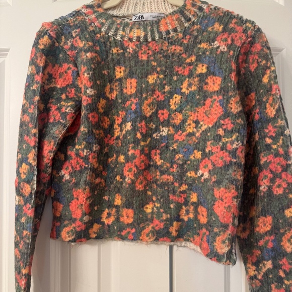 Zara Sweaters - Zara sweater